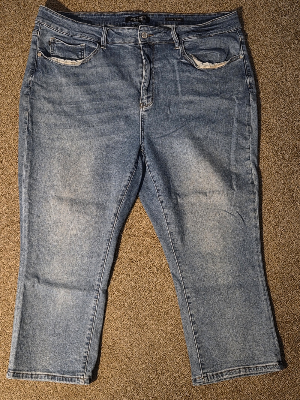 Women's Judy Blue Light Blue Stretch Denim Capris
